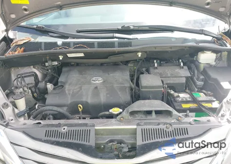 2014 Toyota Sienna Xle V6 8 Passenger из США, поврежденный, VIN 5TDYK3DC8ES459820